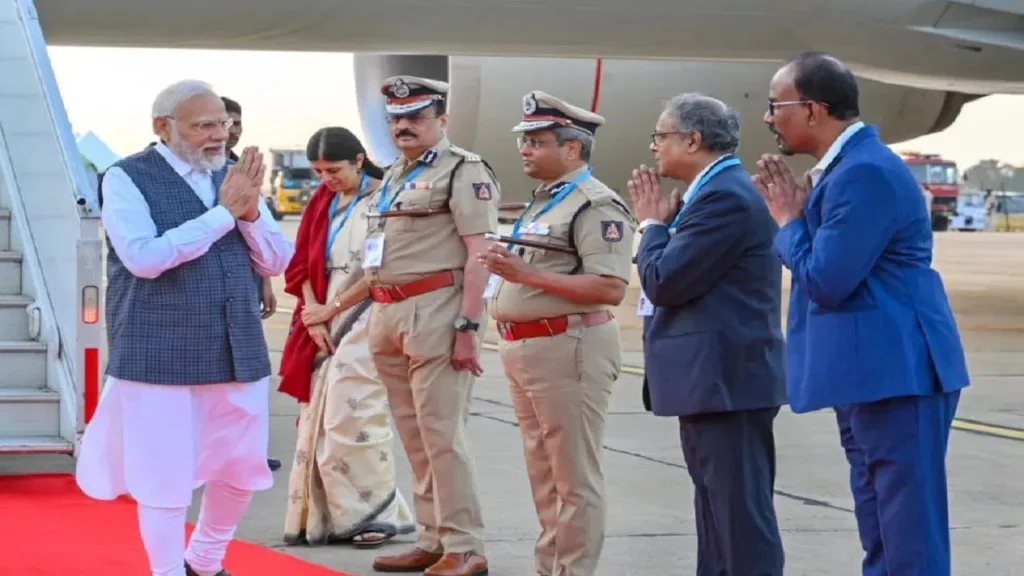 ಬೆಂಗಳೂರಿಗೆ ಆಗಮಿಸಿದ ಪ್ರಧಾನಿ ಮೋದಿ.